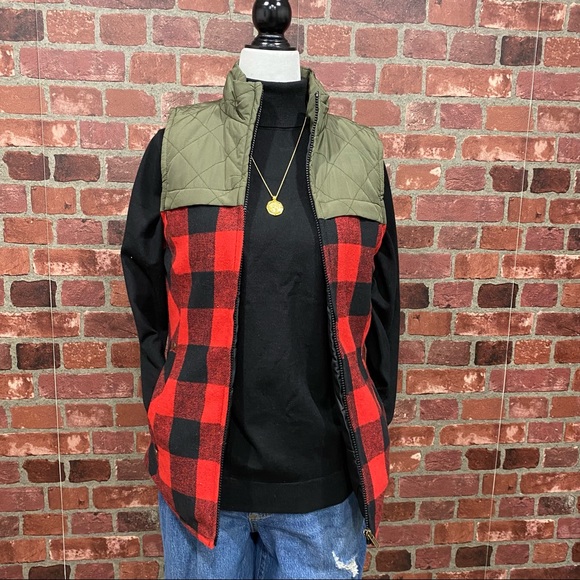 XS Red Buffalo Plaid Flannel Puffer Zip Up Vest - Picture 13 of 13